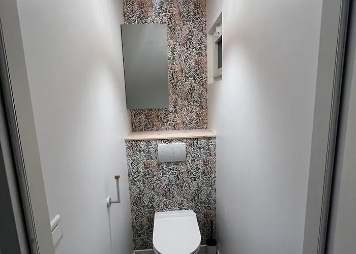 1 Avec Grande Terrasse Plein Sud Au Lavandou Apartman