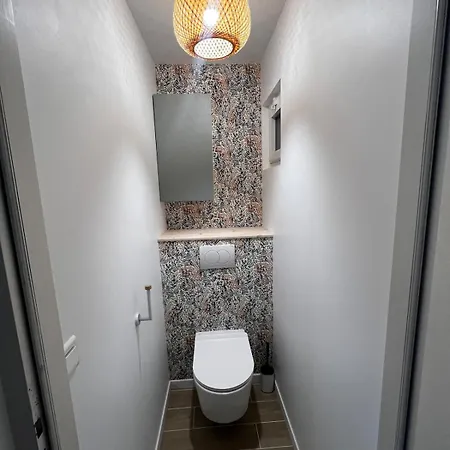 1 Avec Grande Terrasse Plein Sud Au Lavandou Apartment